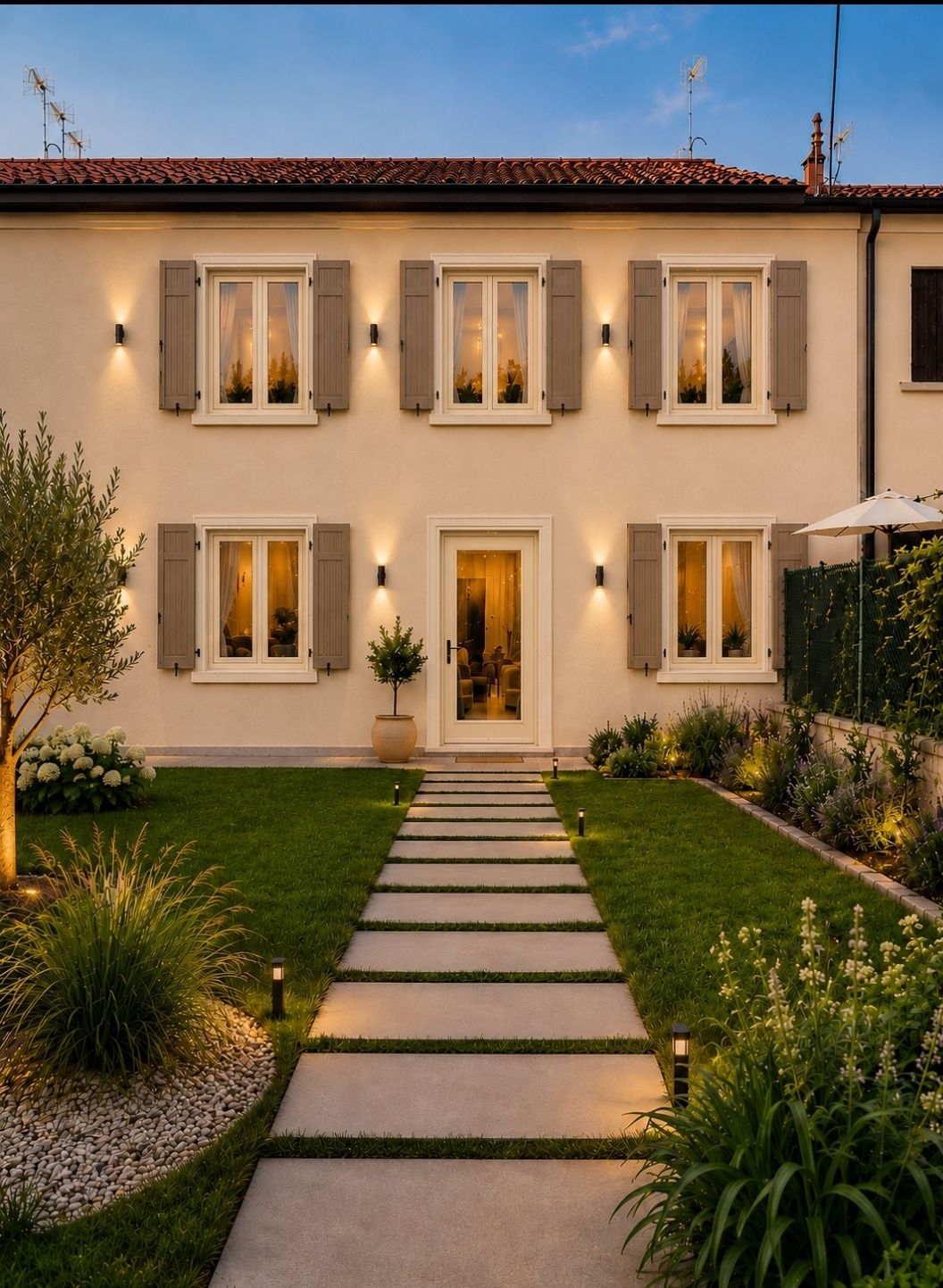 Villetta nuova classe energetica A4 con giardino e 2 posti auto