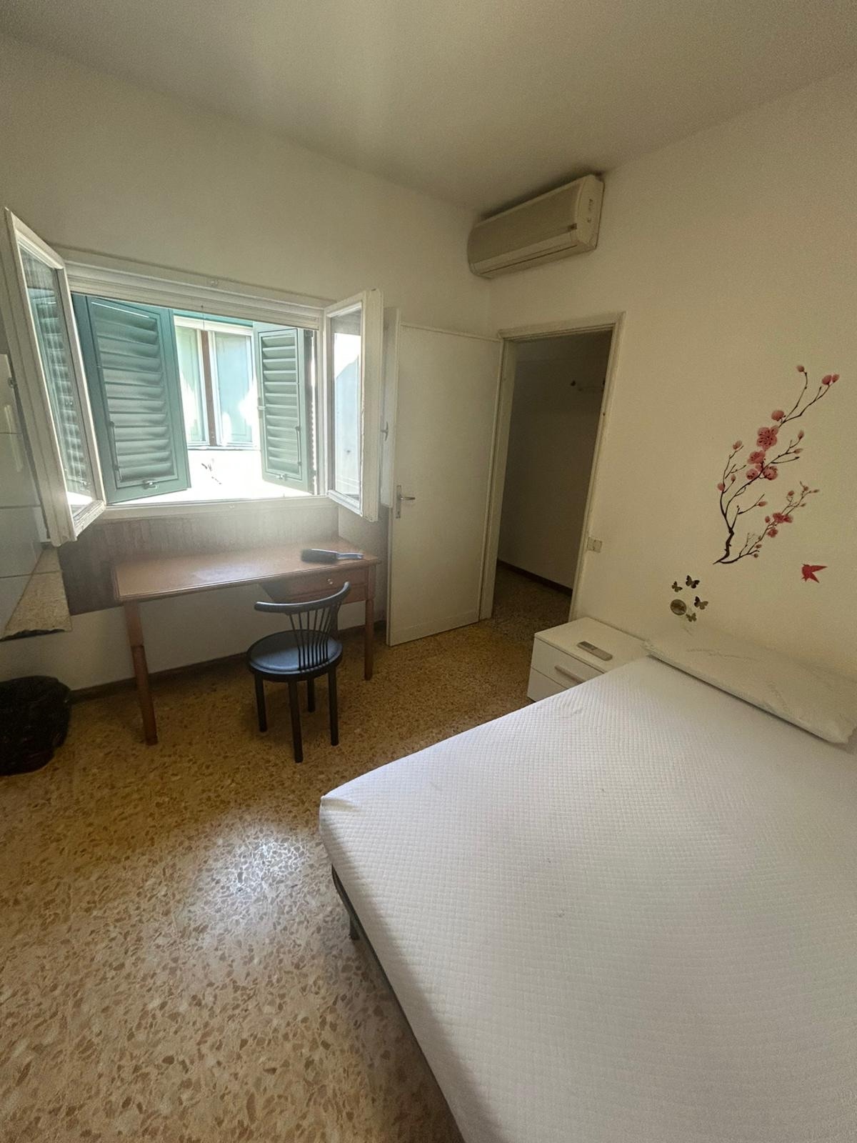 Stanza singola climatizzata e pronta allo studio