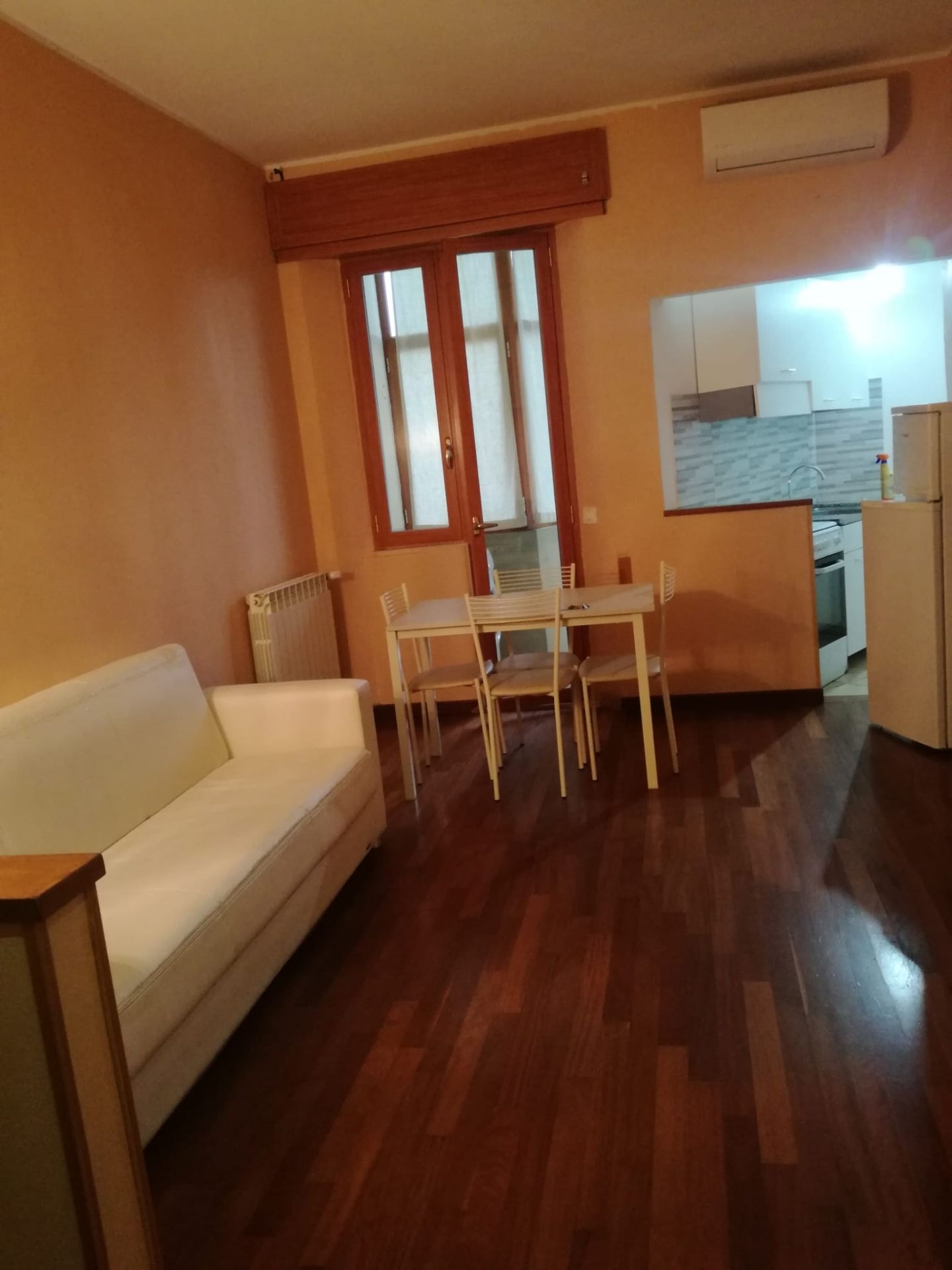 Luminoso trilocale arredato in Quartiere Pace