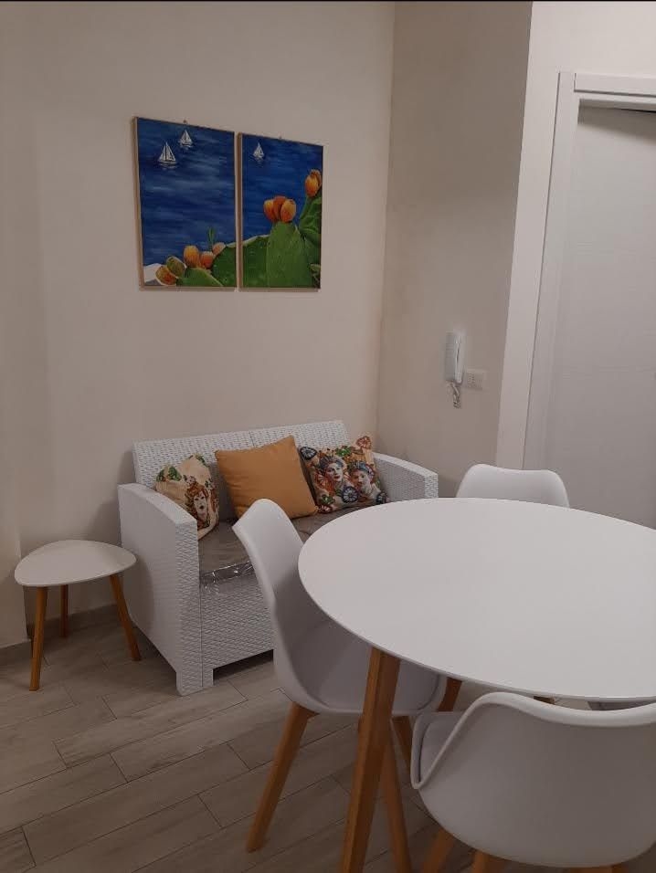 Monolocale indipendente vicino al mare
