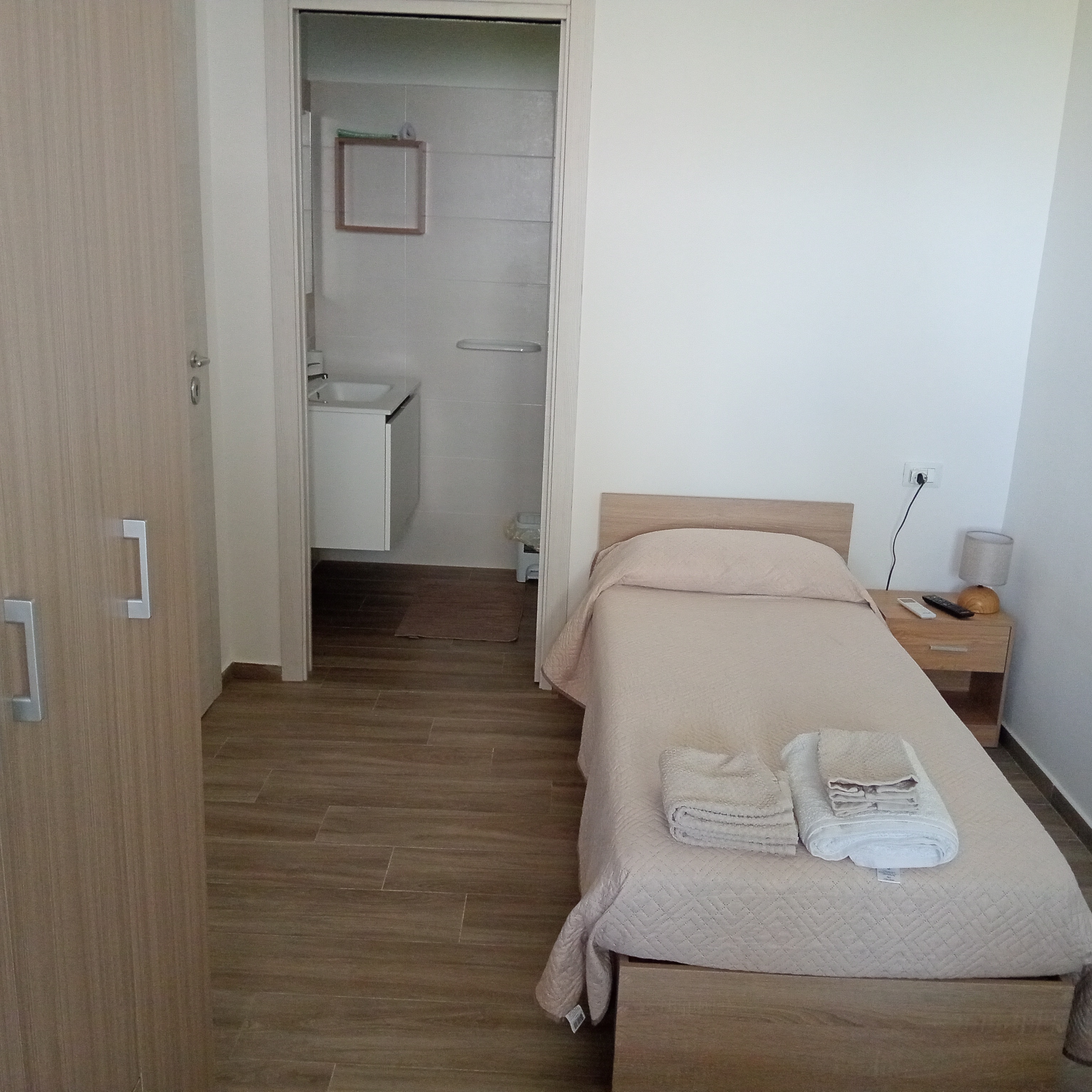 Moderno appartamento arredato a Milazzo.