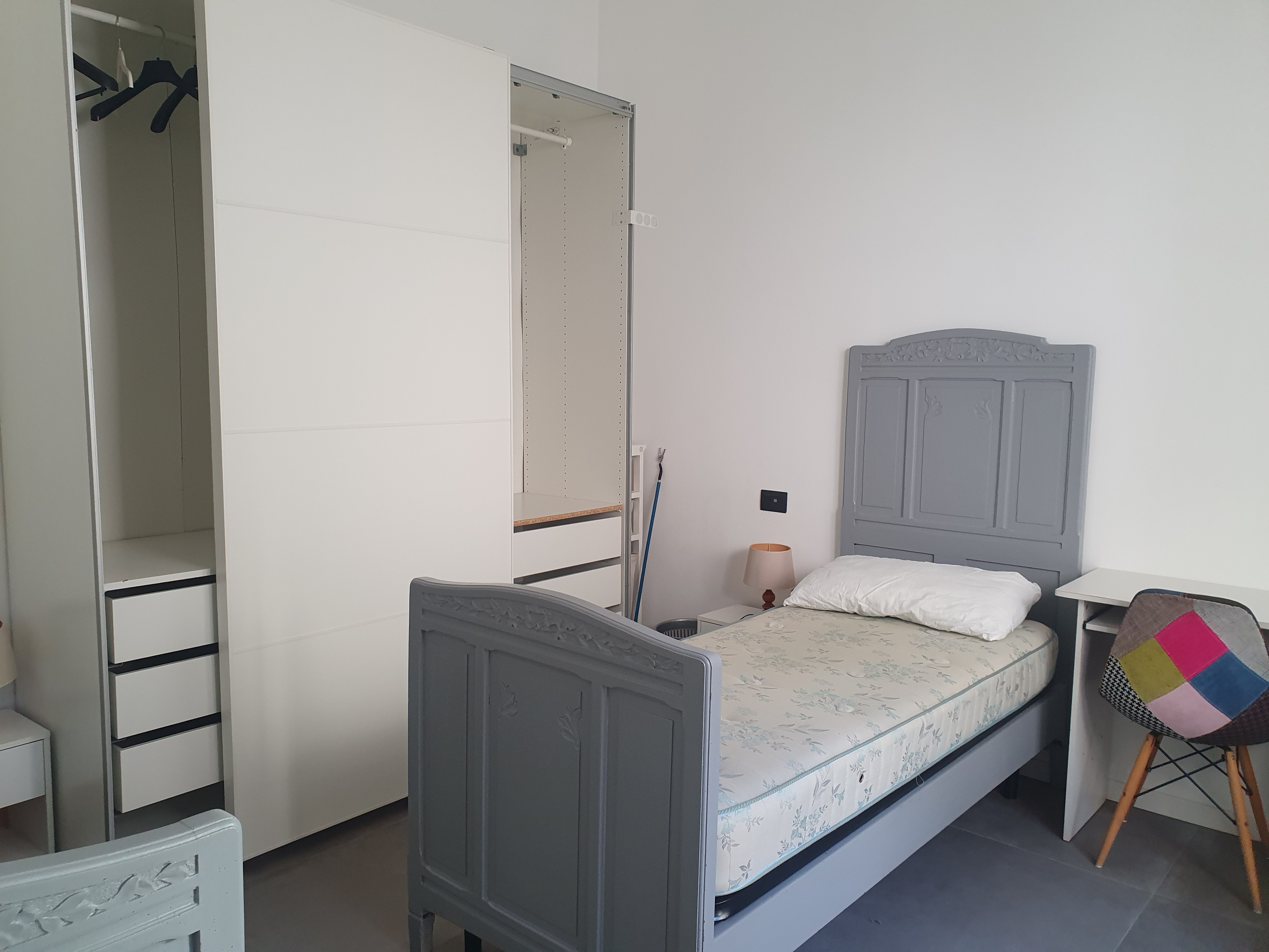 Moderno appartamento arredato in Vanchiglia.