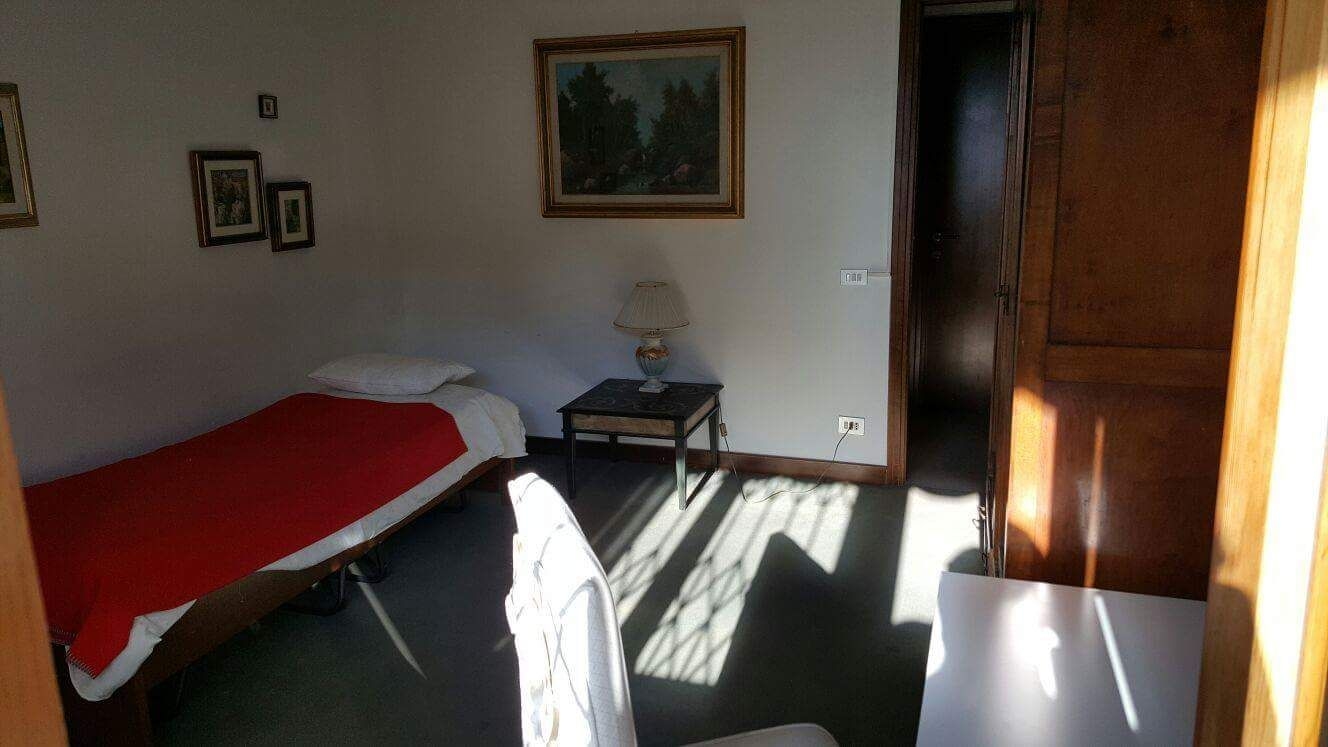 Stanza singola con balcone