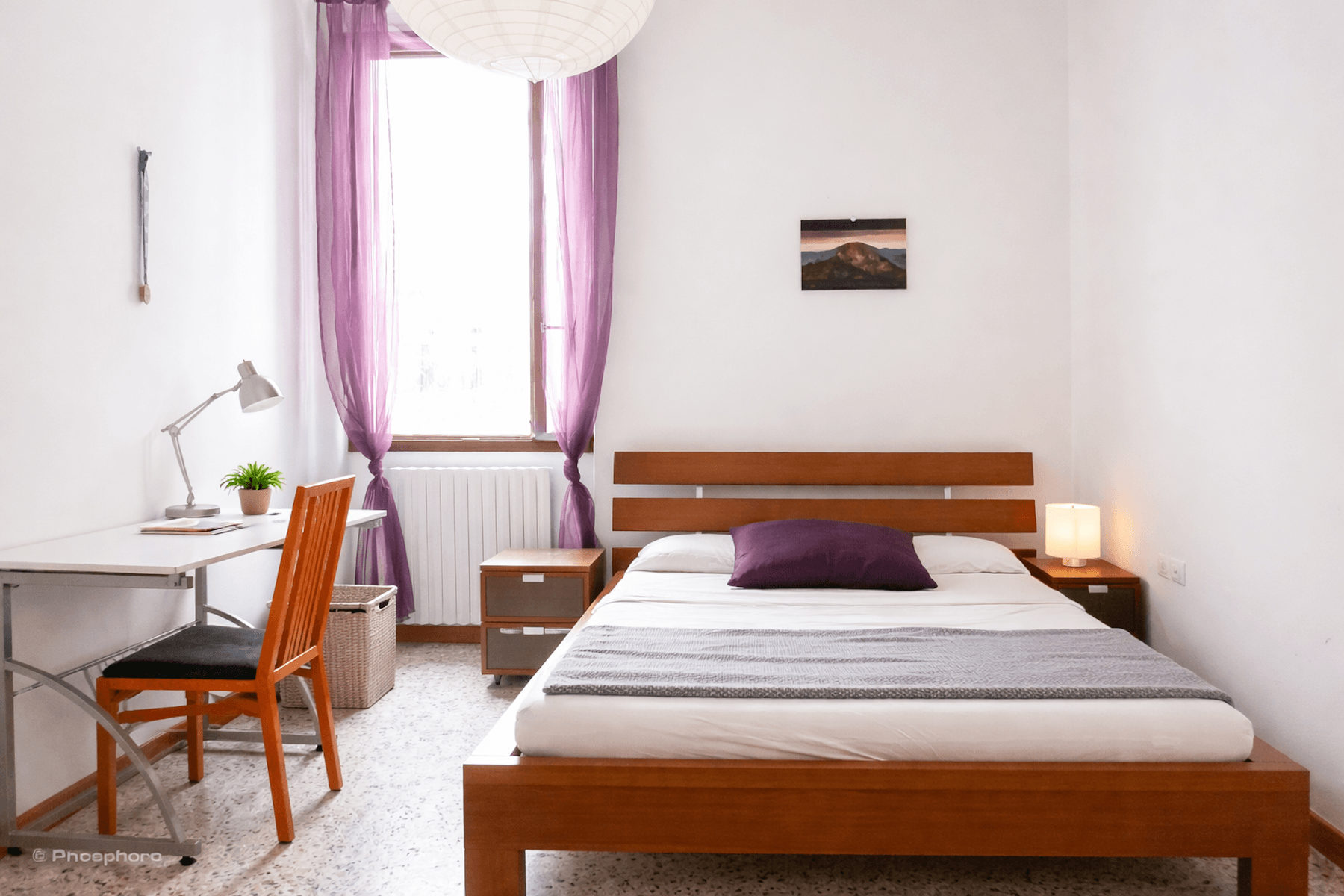 Senti il battito della città appena fuori dalla porta di casa