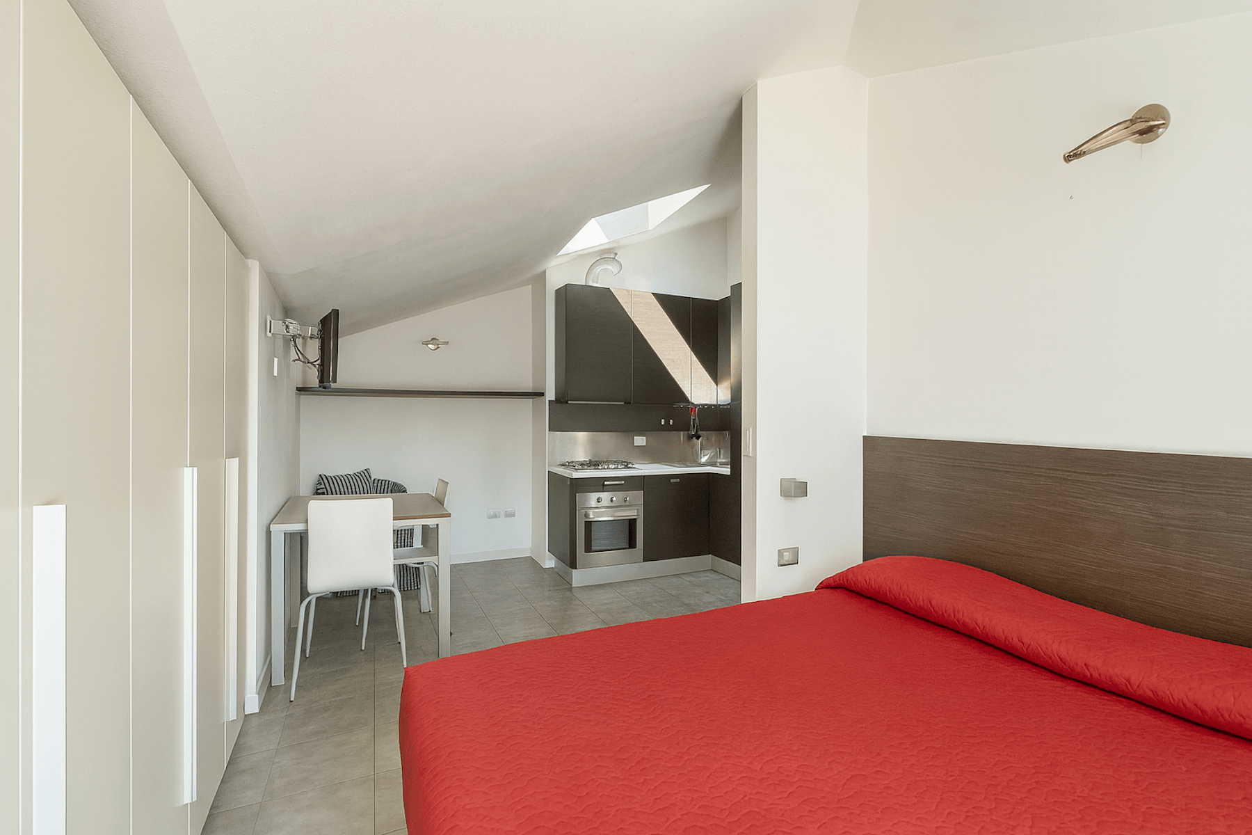 Stanza Luminosa Vicino al Mare! All Inclusive!