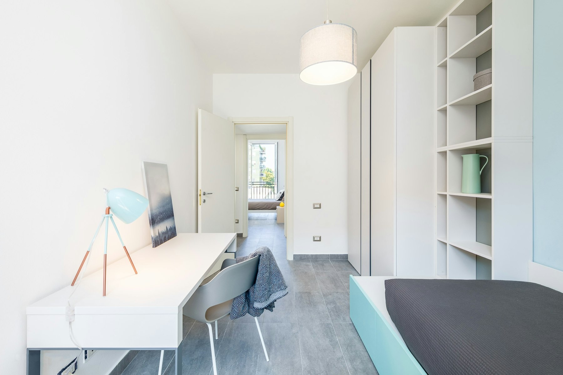 Moderna e Luminosa Singola Disponibile fino ad Agosto 26