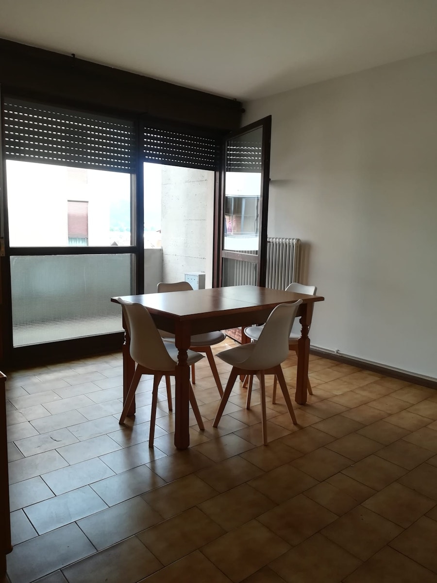 Grazioso Bilocale per Studenti in Zona Ricca di Servizi